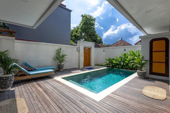 4-Bedroom Luxury Villa